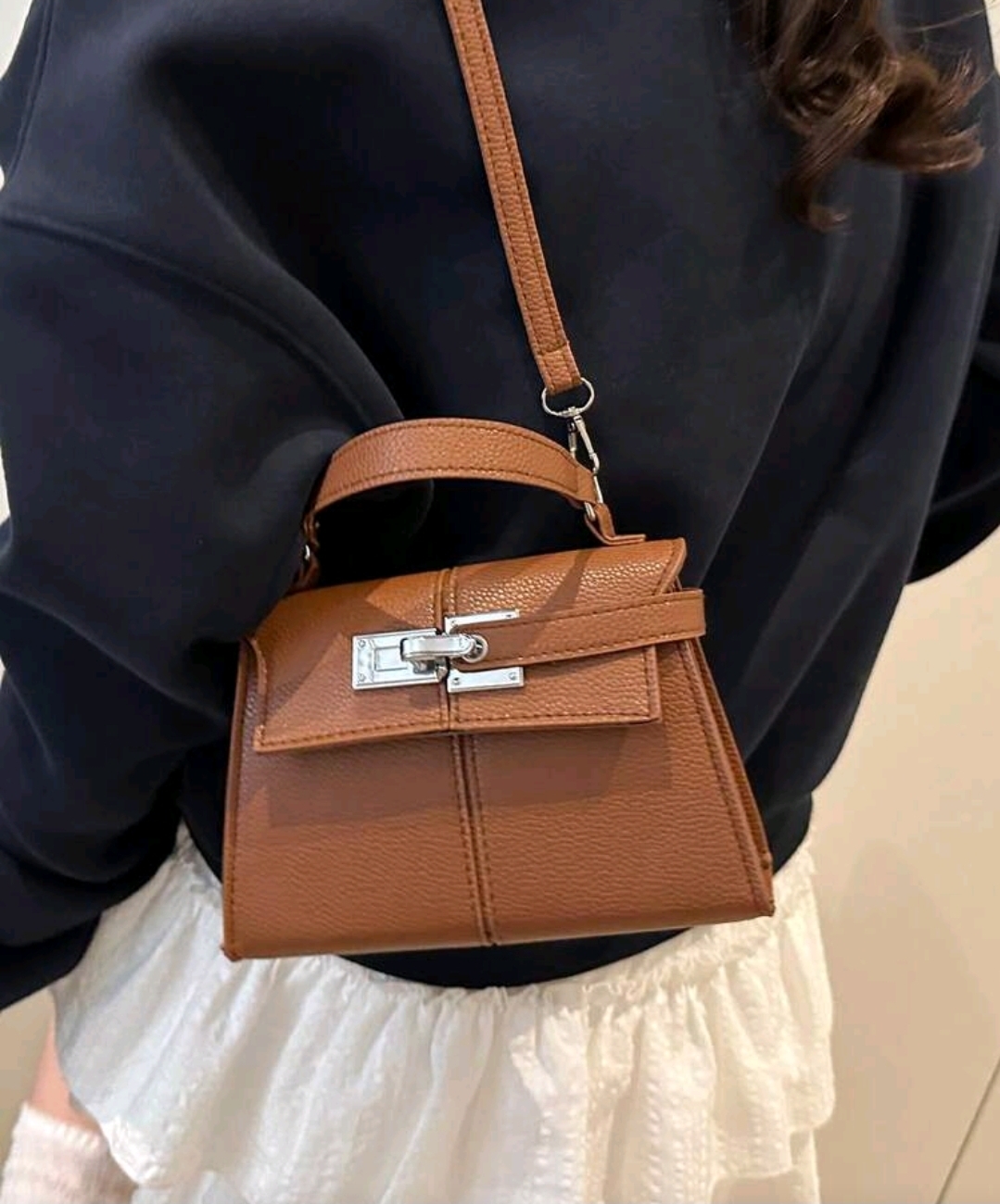 CHICKLUXE Elegance