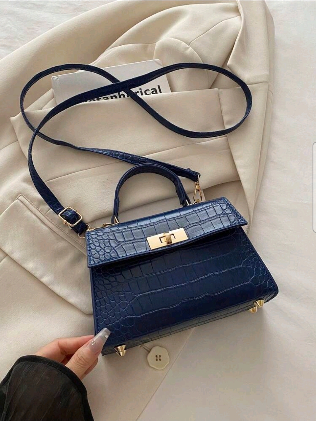 CHICKLUXE Everyday Chic